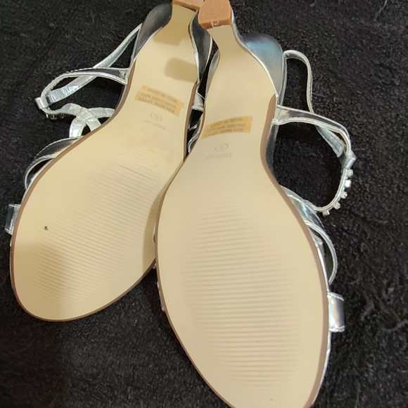 Club Zone‎ Sandals - Picture 3 of 4